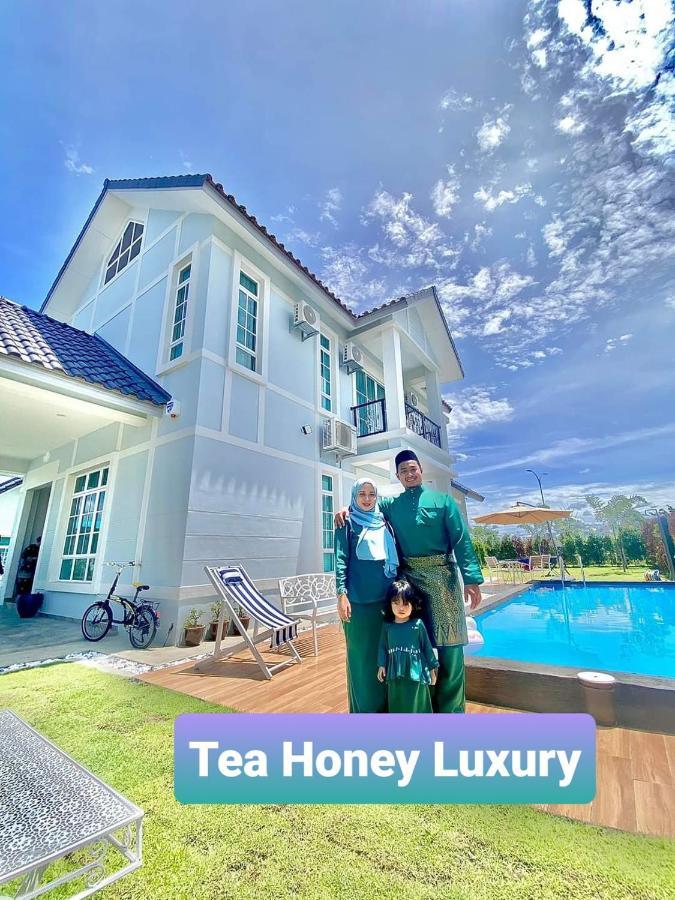 Tea Honey Luxury Villa Malacca Bagian luar foto