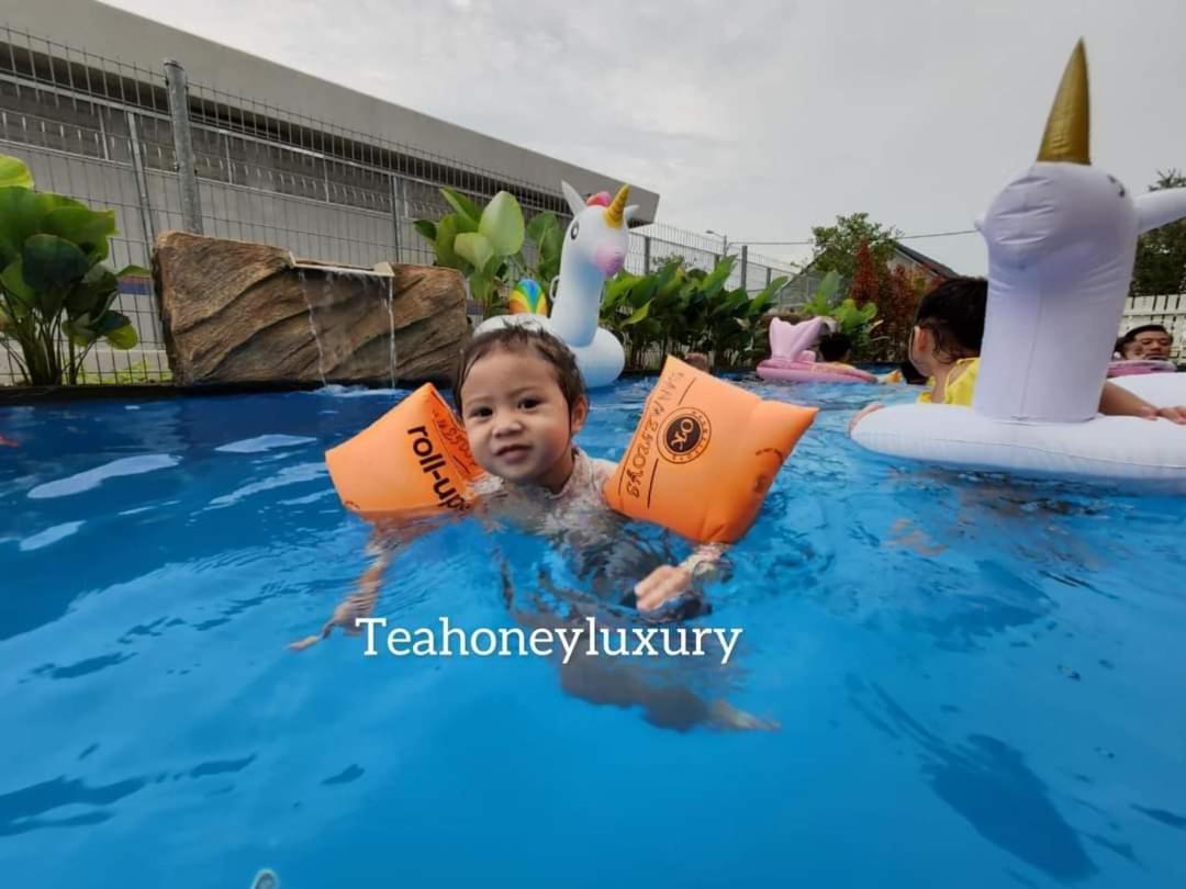Tea Honey Luxury Villa Malacca Bagian luar foto